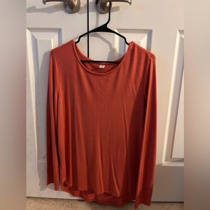 Old Navy long sleeve tunic shirt; curve hem; hi-low hem
